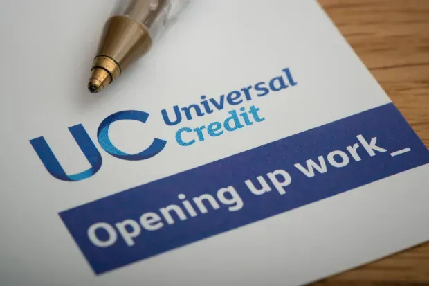 أزمة صامتة:مليون مهاجر في بريطانيا يعيشون على “Universal Credit\'\'
