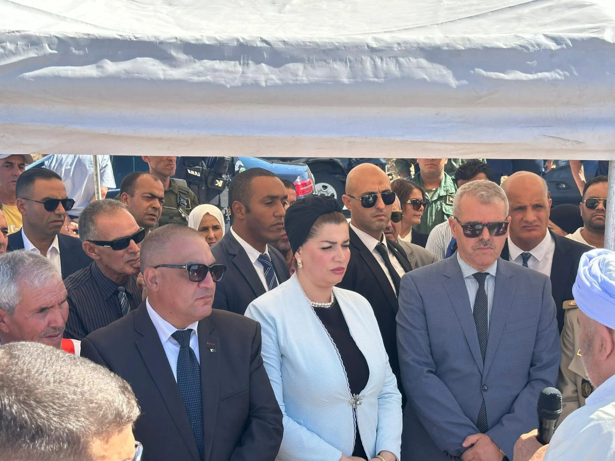 وزيرة التضامن تقدّم واجب العزاء لعائلات ضحايا التقلبات الجوية بالمسيلة