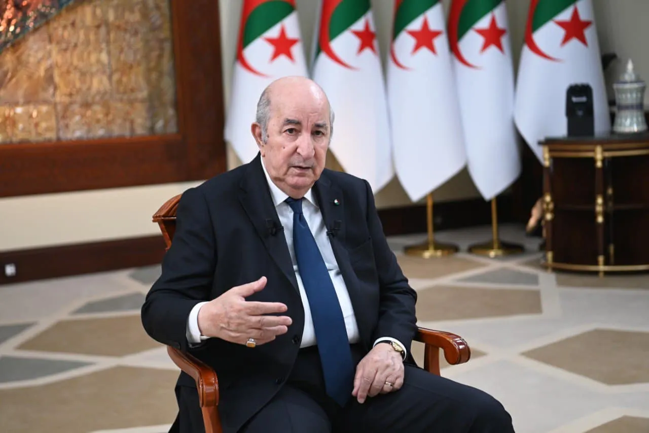 رئيس الجمهورية يجري لقاء مع ممثلي الصحافة الوطنية