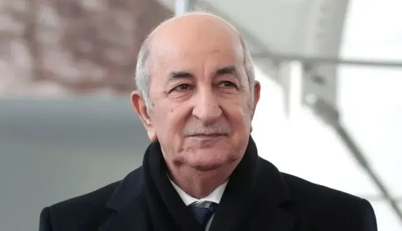 الرئيس تبون يتفقد جناحي أغروديف وتوسيالي الجزائر