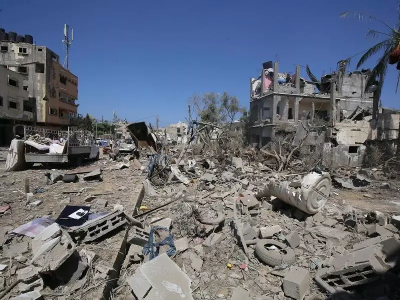 استشهاد 27 فلسطينيا وإصابة العشرات في قصف صهيوني على مناطق عدةفي غزة