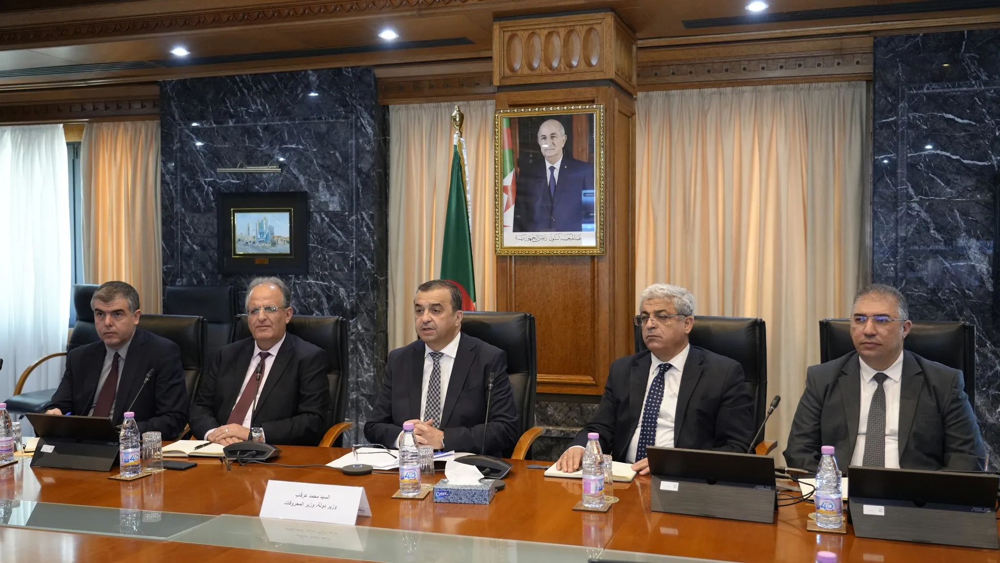 مباحثات جزائرية-أردنية حول تطوير التعاون الطاقوي وتبادل الخبرات