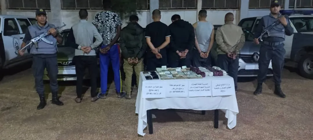 النعامة..حجز 6 كلغ من الكيف المعالج وتوقيف 7 أشخاص