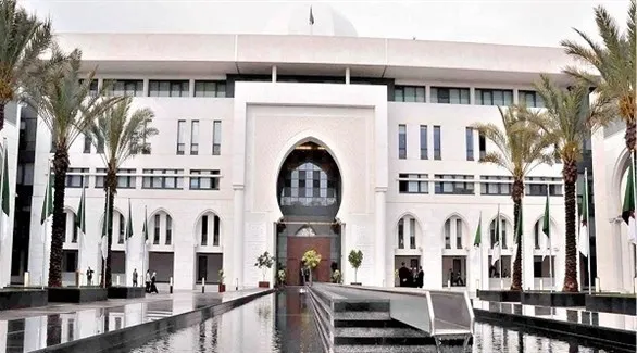 الموافقة على تعيين سفير الجزائر الجديد لدى غرينادا