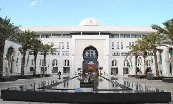 بالتنسيق مع قطر.. الجزائر تدعو إلى اجتماع عاجل لمجلس الأمن