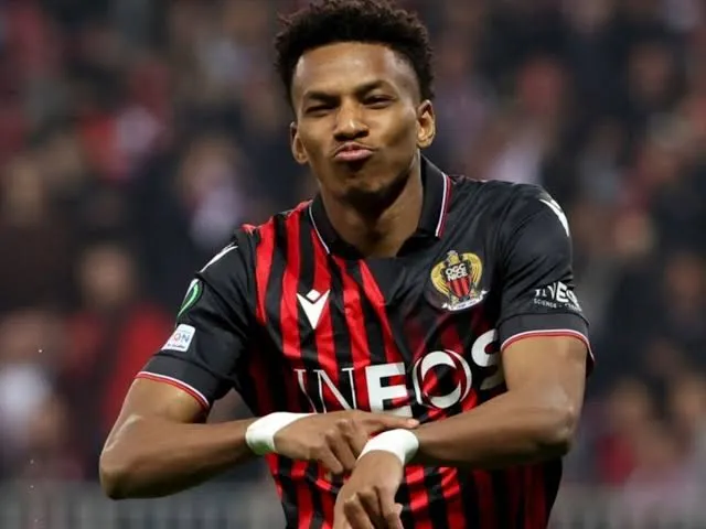 لاعب الخضر بوداوي مرشح للانتقال لنادي موناكو الفرنسي