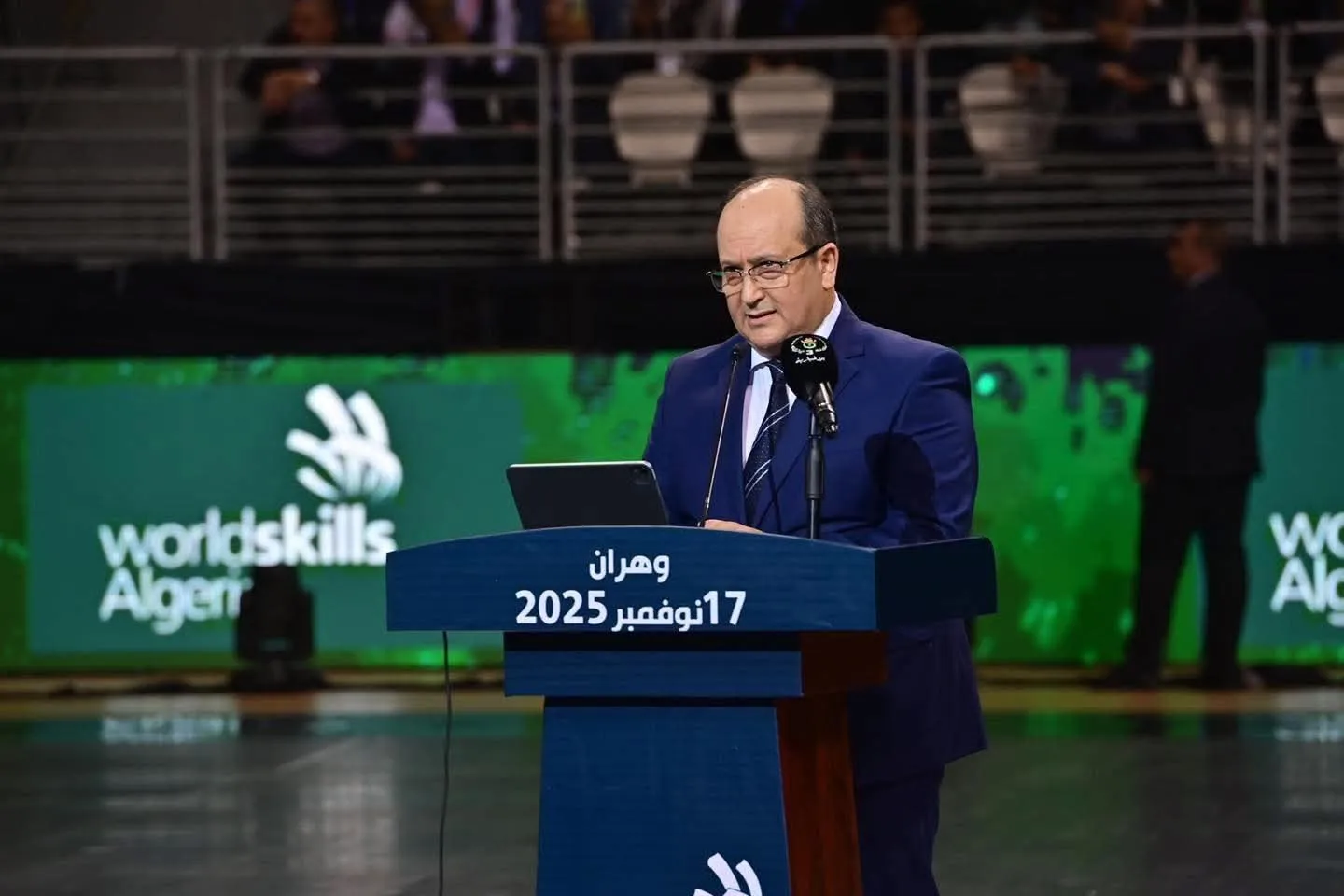 الوزير الأول: الجزائر التي نبنيها هي جزائر العمل والإتقان