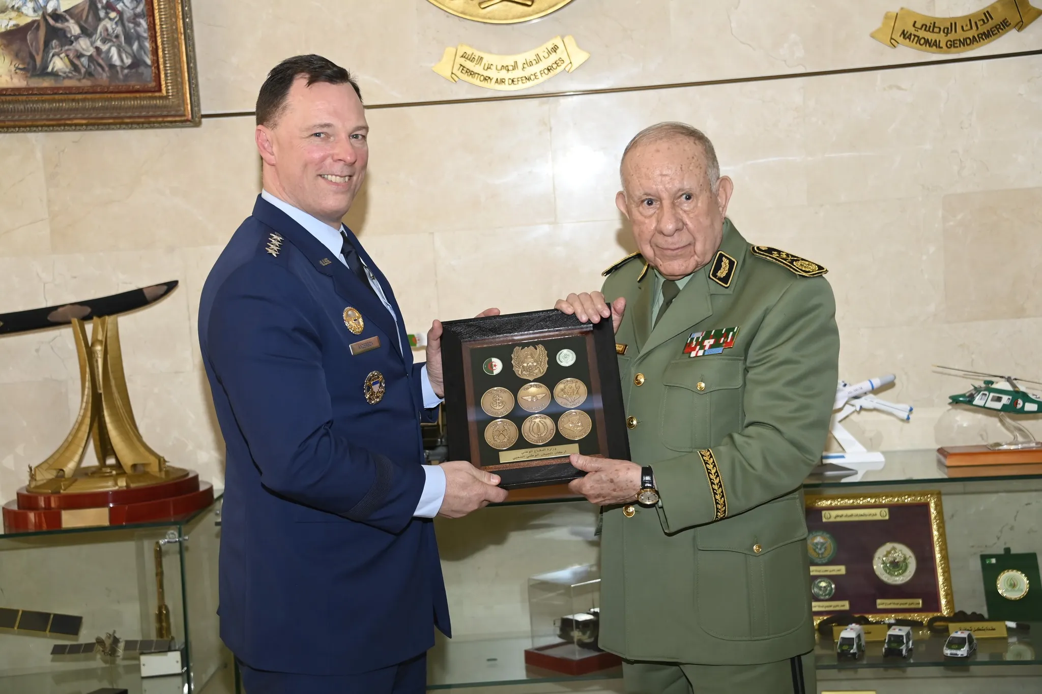 قائد الأفريكوم: الجزائر عملت بجدّ في مواجهة الإرهاب وتجارة المخدرات