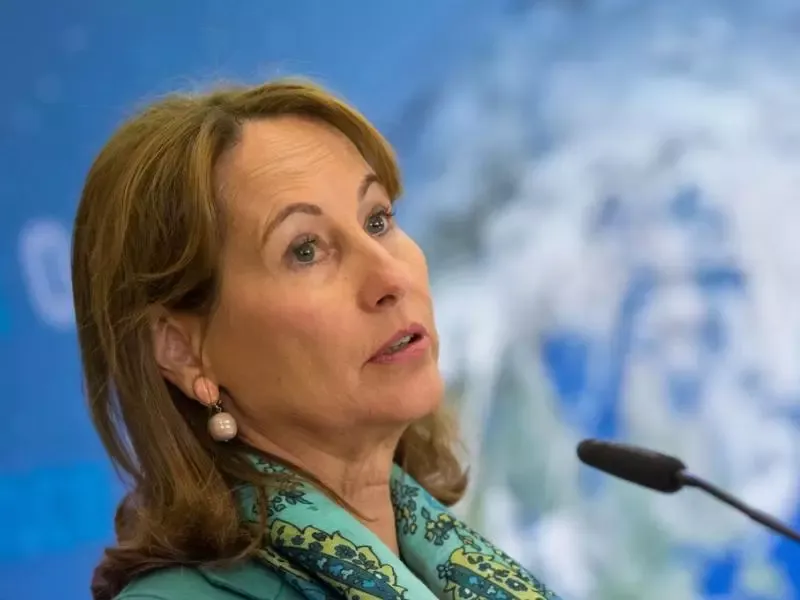 سيغولين روايال تنتقد سياسات ماكرون تجاه الجزائر