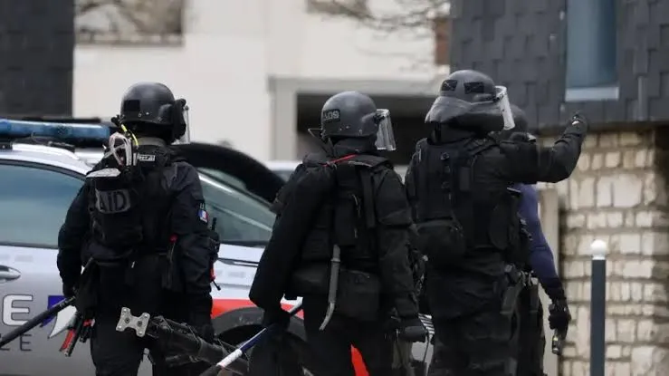 فرنسا: توقيف شقيقين مغربيين بتهمة التخطيط لهجوم إرهابي