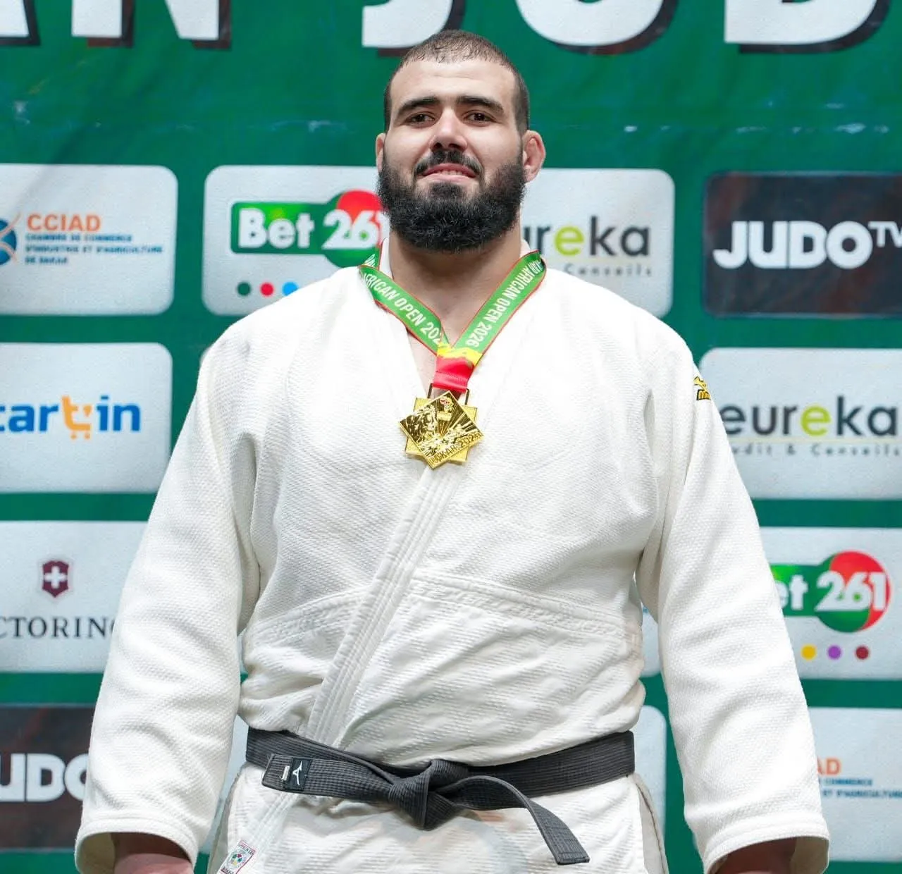 محمد المهدي يتوج بالميدالية الذهبية في البطولة الإفريقية للأمم للجيدو