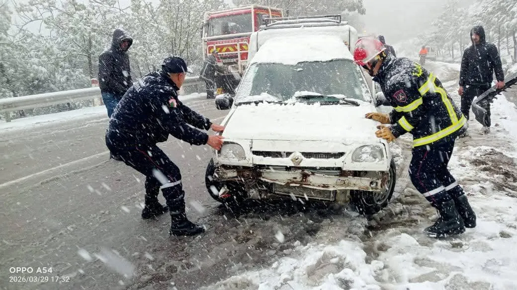 الحماية المدنية تحذر من مخاطر التقلبات الجوية وانخفاض دجات الحرارة
