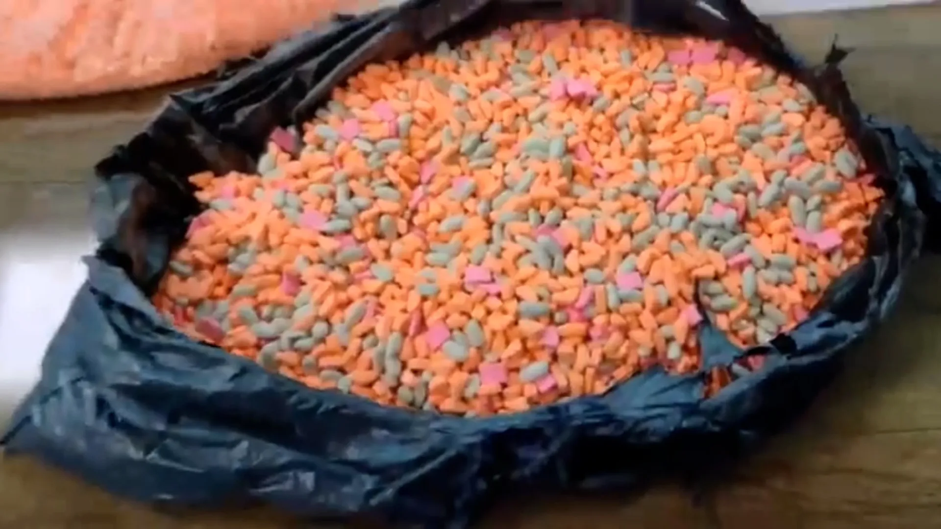 الجمارك تحبط عملية تهريب ما يقارب 4.5 كلغ من الإكستازي بميناء بجاية