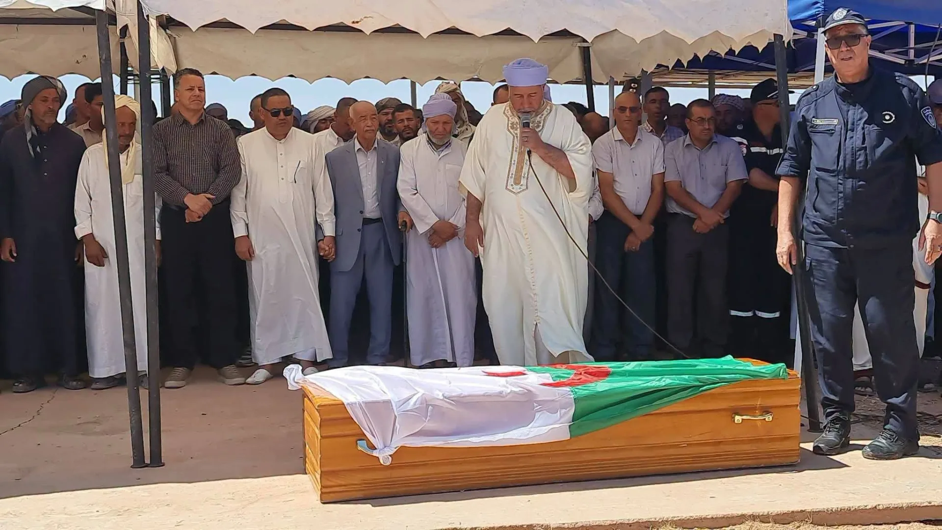 تشييع جثمان الطفل أيوب في أجواء مهيبة بولاية البيض