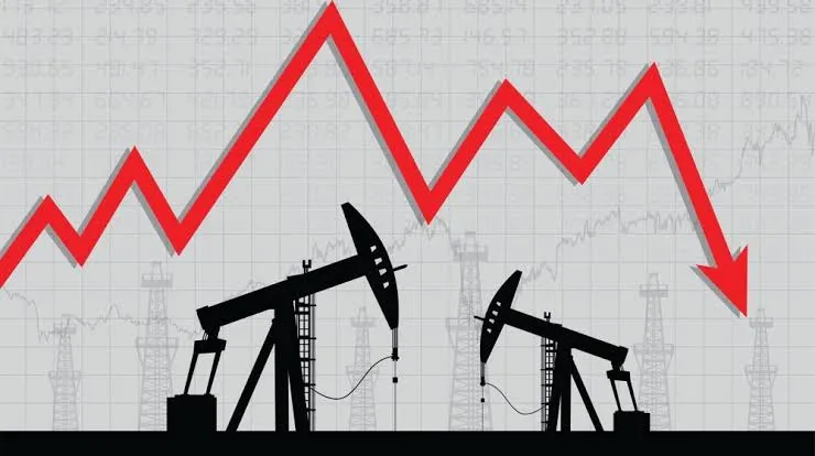 تراجع في أسعار النفط في ظل تباطؤ النشاط التجاري العالمي