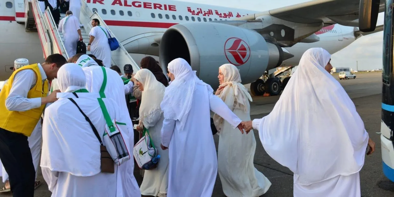 114 طبيبًا و6.5 طن أدوية لمرافقة الحجاج الجزائريين