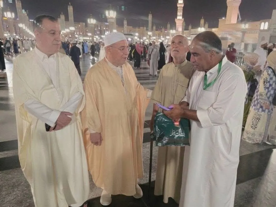 بلمهدي يتفقد الحجاج الجزائريين بالمسجد النبوي الشريف بالمدينة المنورة
