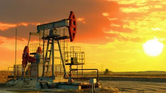 تراجع أسعار النفط لليوم الثالث على التوالي