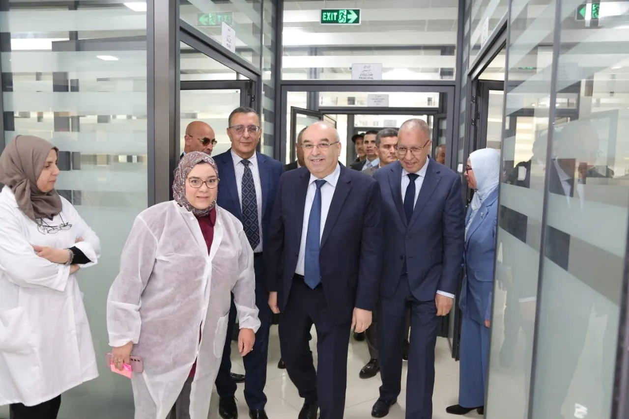 قويدري يدشن الملحقة الجهوية للوكالة الوطنية للمواد الصيدلانية بقسنطينة