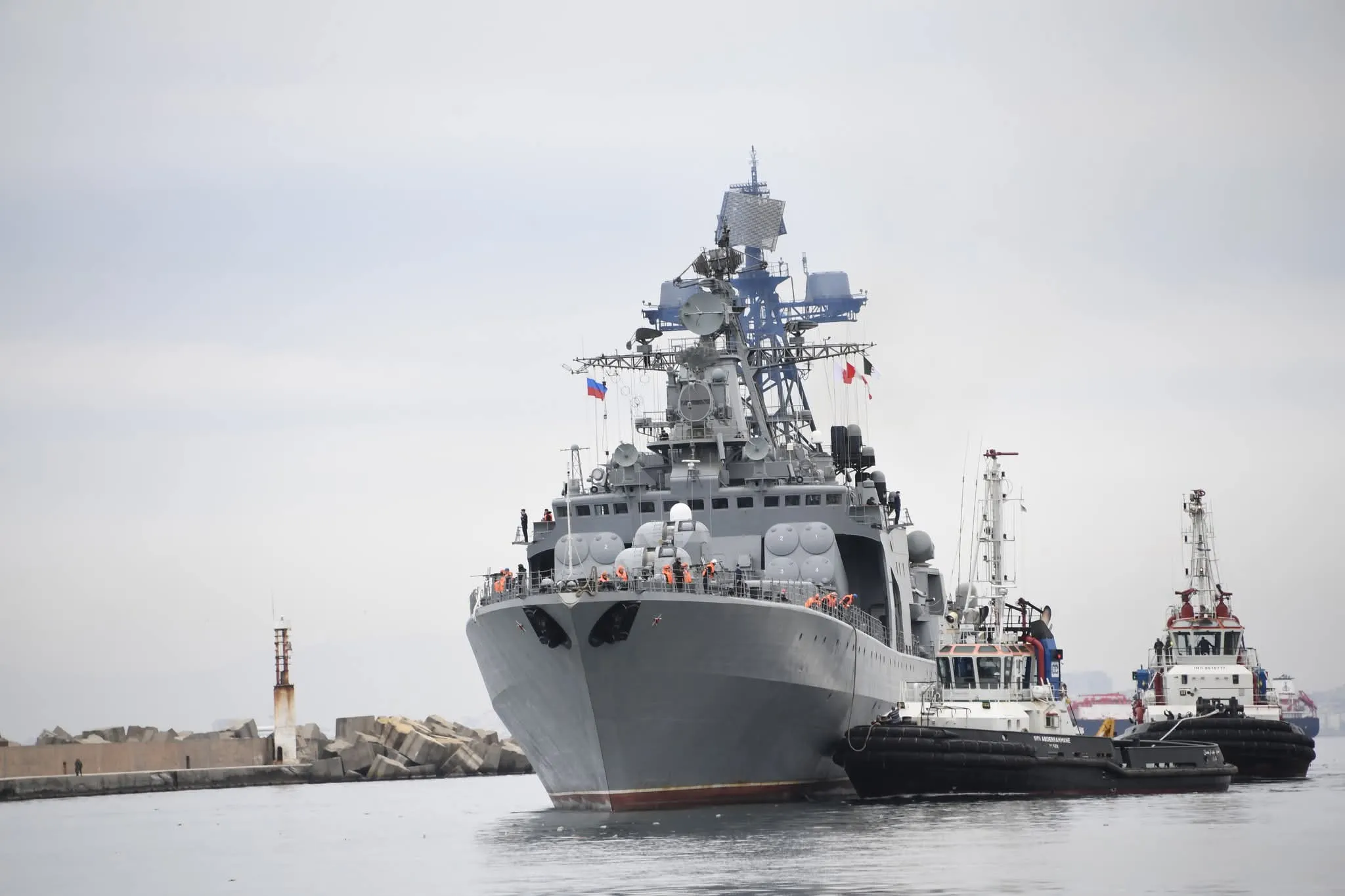 الجزائر تستقبل سفناً من أسطول الشمال الروسي في زيارة تدوم أربعة أيام