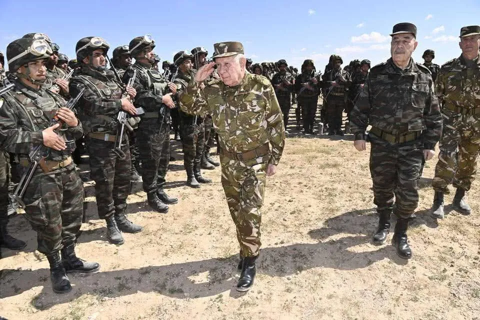 شنقريحة: الإرهاب هزم من طرف أبناء الجزائر وسنواصل لتبقى الجزائر دولة شامخة