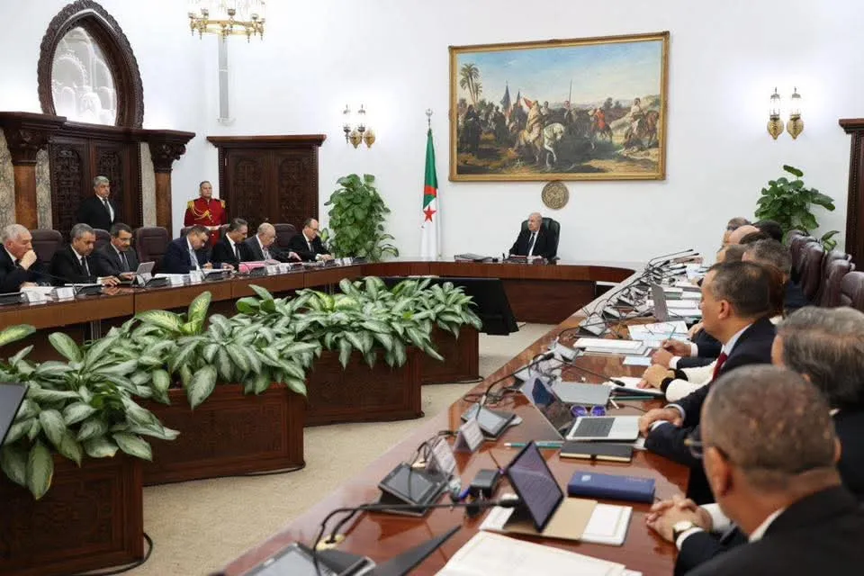 مجلس الوزراء يصادق على مضمون مشروع قانون القضاء العسكري