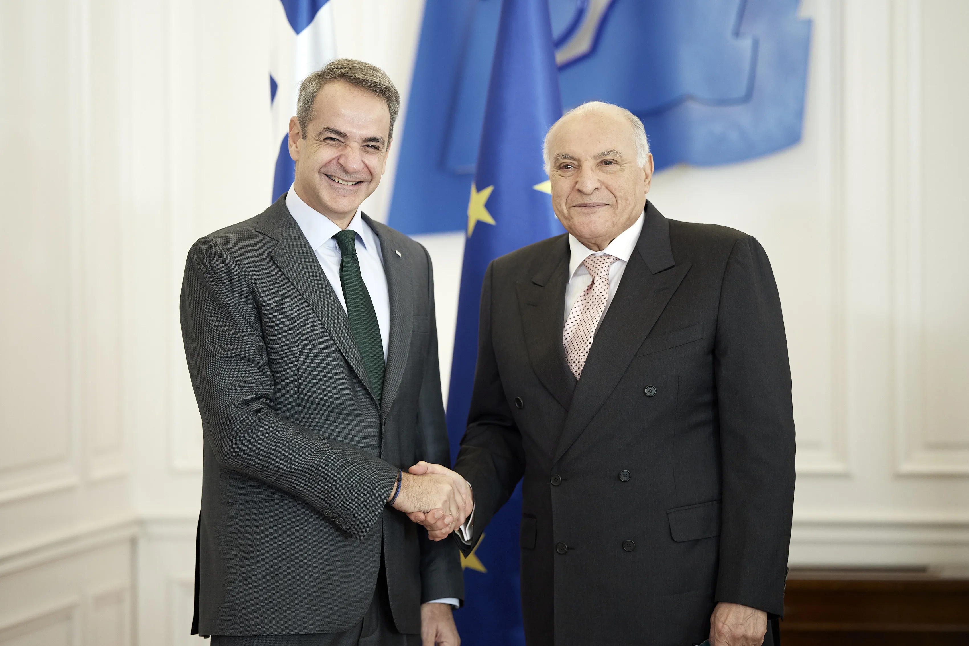 عطاف يُستقبل من طرف رئيس الوزراء اليوناني