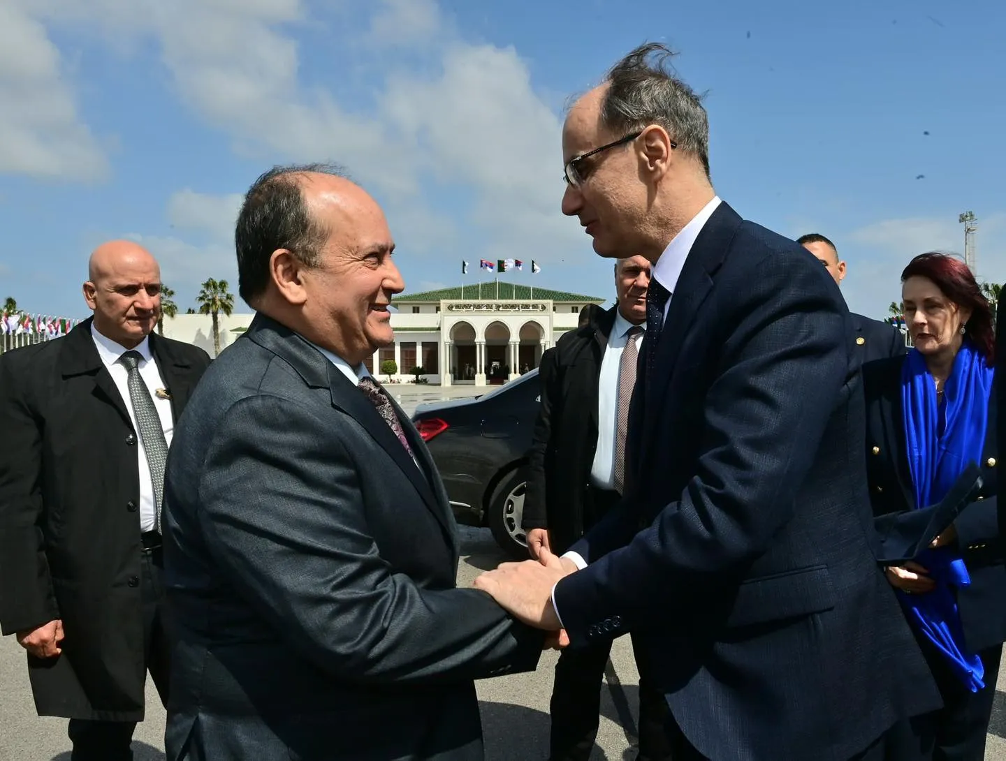 رئيس وزراء صربيا ينهي زيارته إلى الجزائر