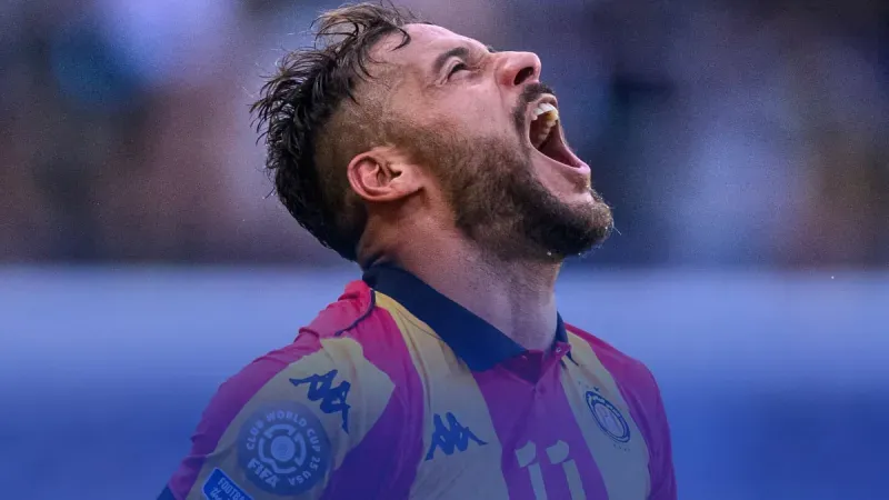 الاصابة تبعد بلايلي عن الكان وكأس العرب