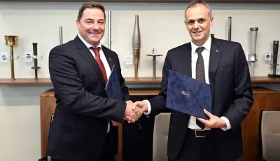 اللجنة الأولمبية الجزائرية تجدد اتفاقية الشراكة مع نظيرتها المجرية