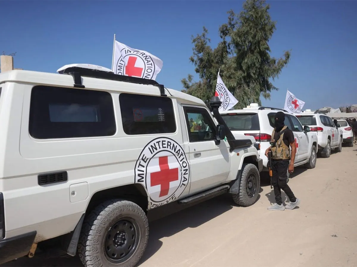 الاحتلال يفرج عن جثامين 15 شهيدا فلسطينيا ضمن صفقة تبادل الأسرى