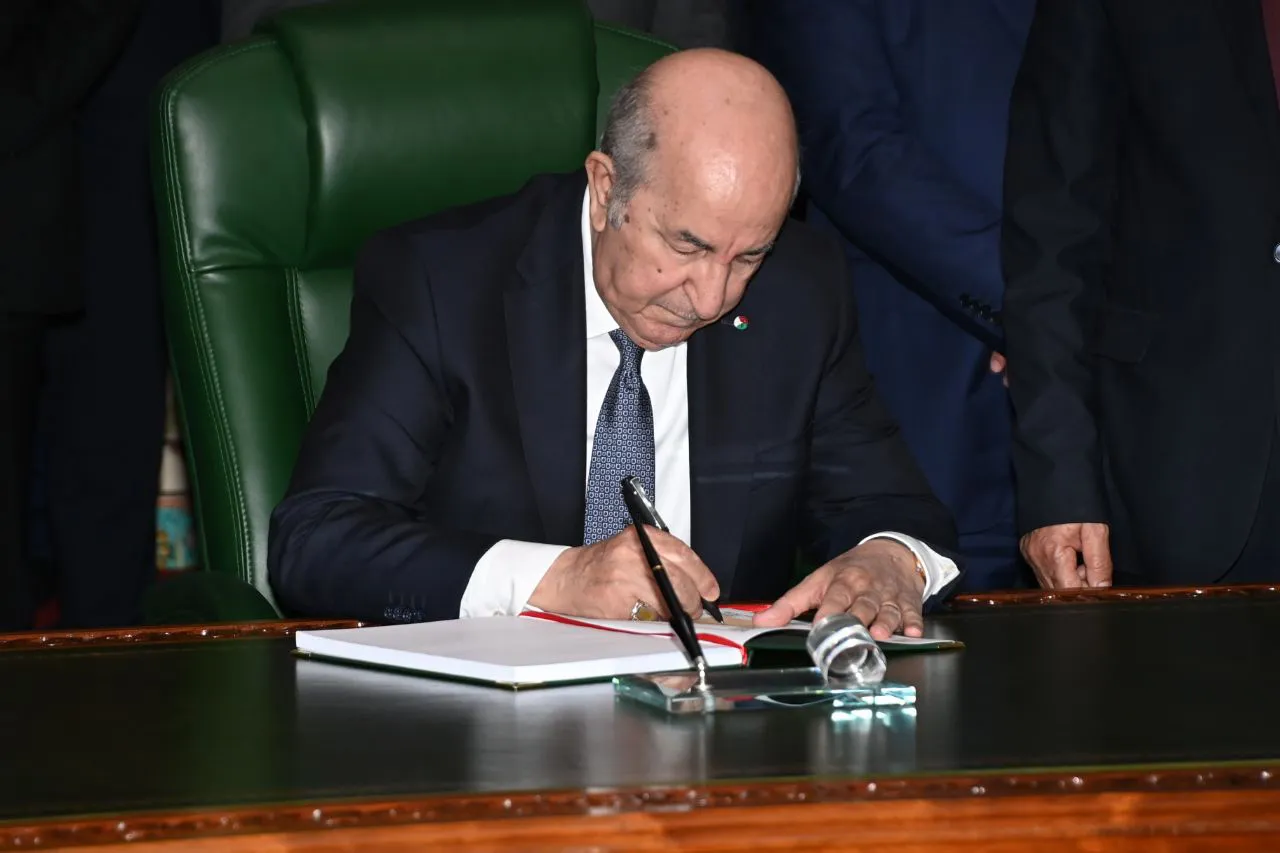 الرئيس تبون يصادق على مذكرة تفاهم هامة تتعلق بالنفط والغاز