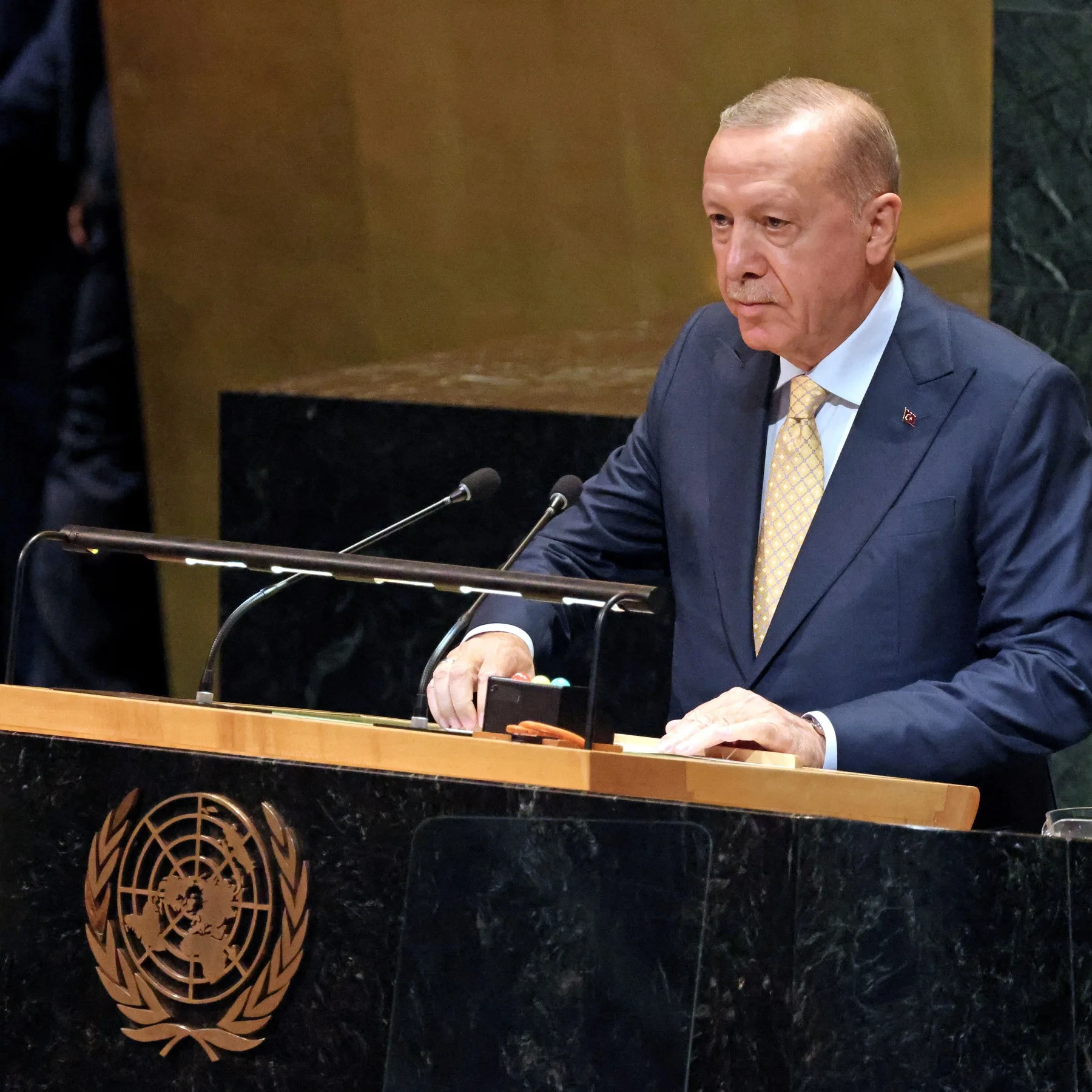 أردوغان يدعو المجتمع الدولي إلى إعادة إعمار غزة فورا