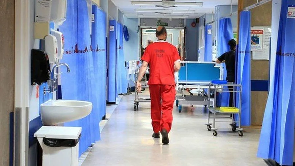 سوبر فلو يجتاح بريطانيا…مستشفيات تعلن الطوارئ وسط تصاعد الإصابات