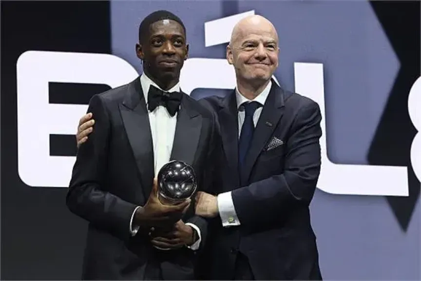 ديمبيلي يتوج بجائزة THE BEST أفضل لاعب في العالم 2025