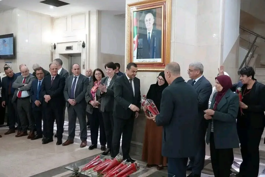 عرقاب يكرّم العاملات بقطاع المحروقات والمناجم بمناسبة يومهن العالمي