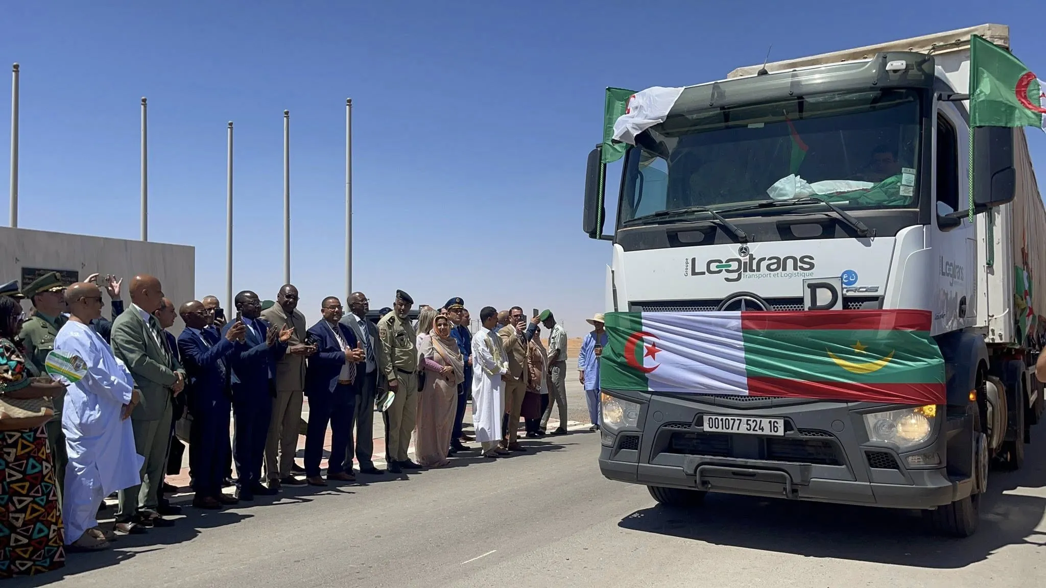 من تندوف إلى العمق الإفريقي…40 شحنة جزائرية تفتح طريق الأسواق الواعدة