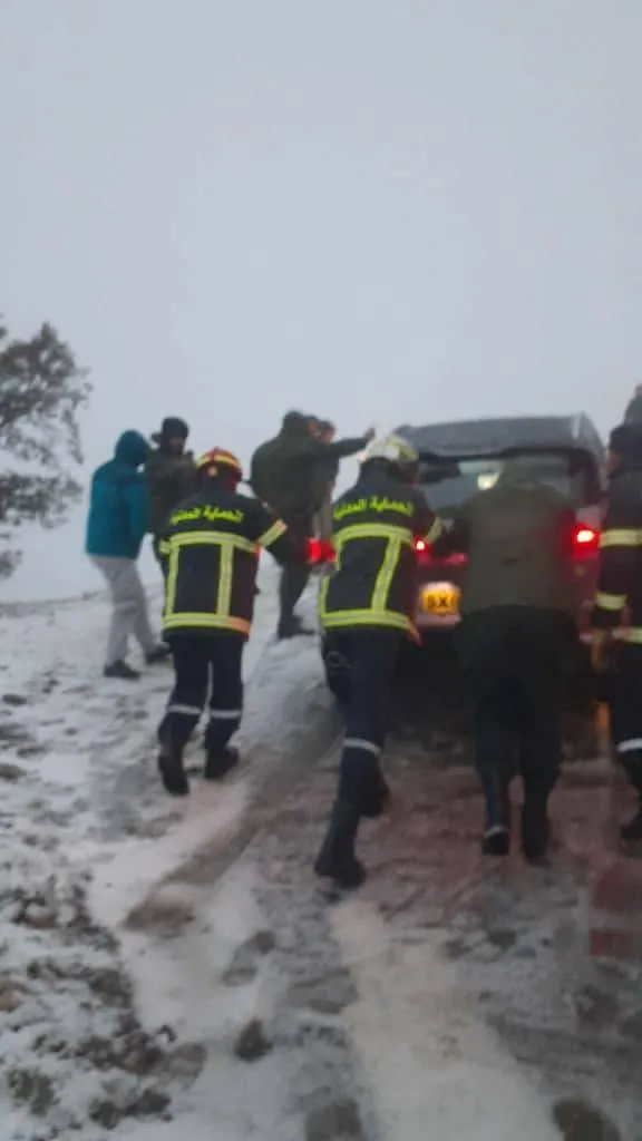 تقلبات جوية: وزارة الداخلية تدعو إلى اتخاذ الاجراءات الاحتياطات اللازمة