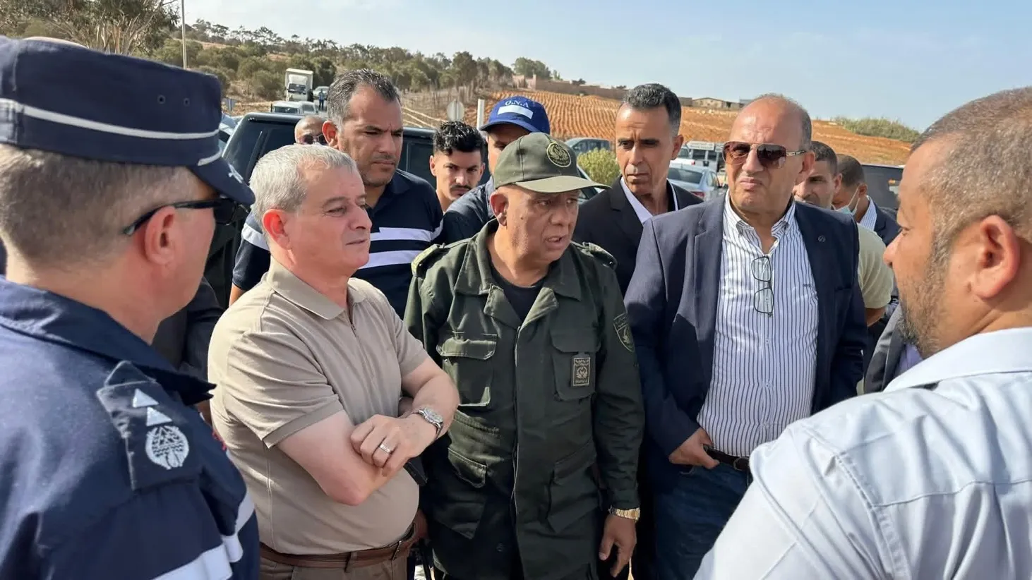 والي مستغانم يقف على إخماد حريق مهول بغابة بورحمة