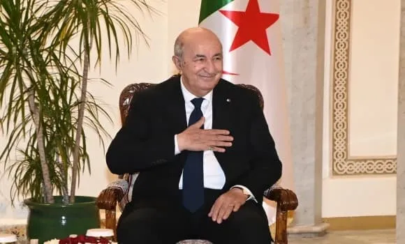رئيس الجمهورية يُهنئ الطلبة المتوجين بالجوائز الكبرى في مسابقة هواوي بشنزن