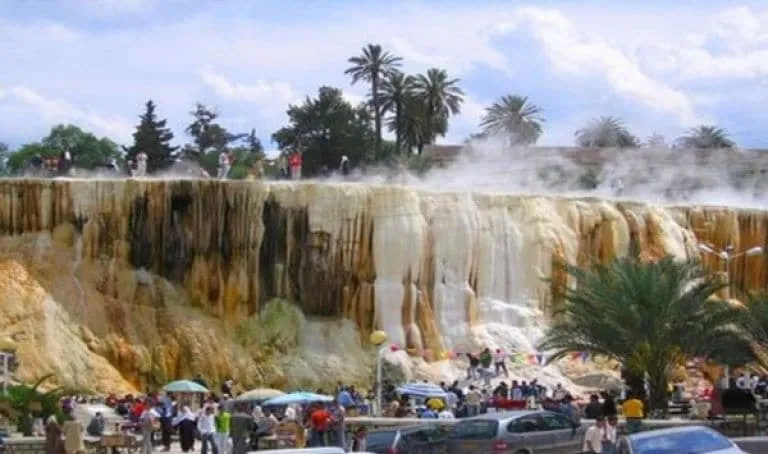 السياحة الحموية: استلام 16 مشروعا استثماريا خلال سنة 2026
