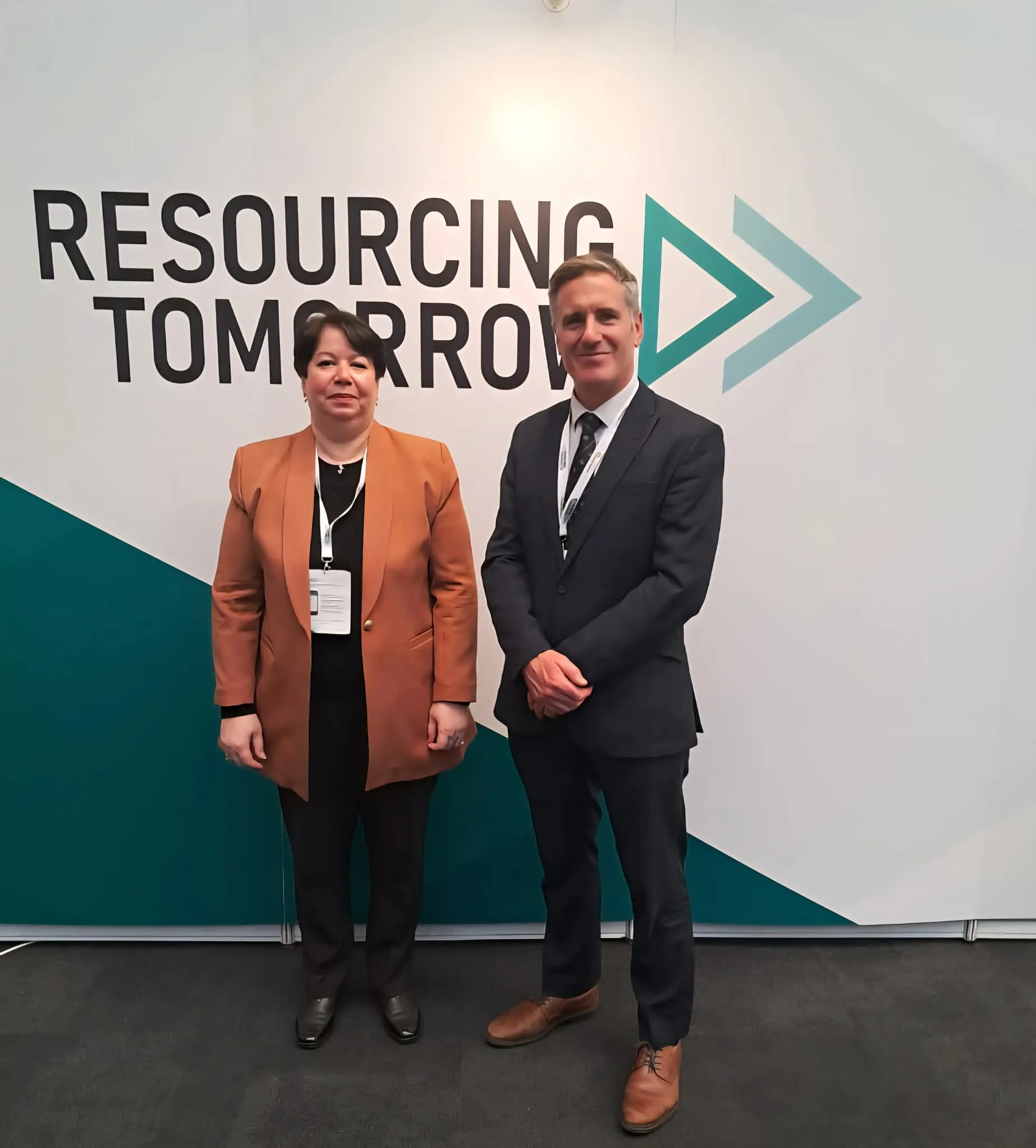 جمعية التعدين البريطانية تبحث فرص شراكة عملية ومستدامة في الجزائر