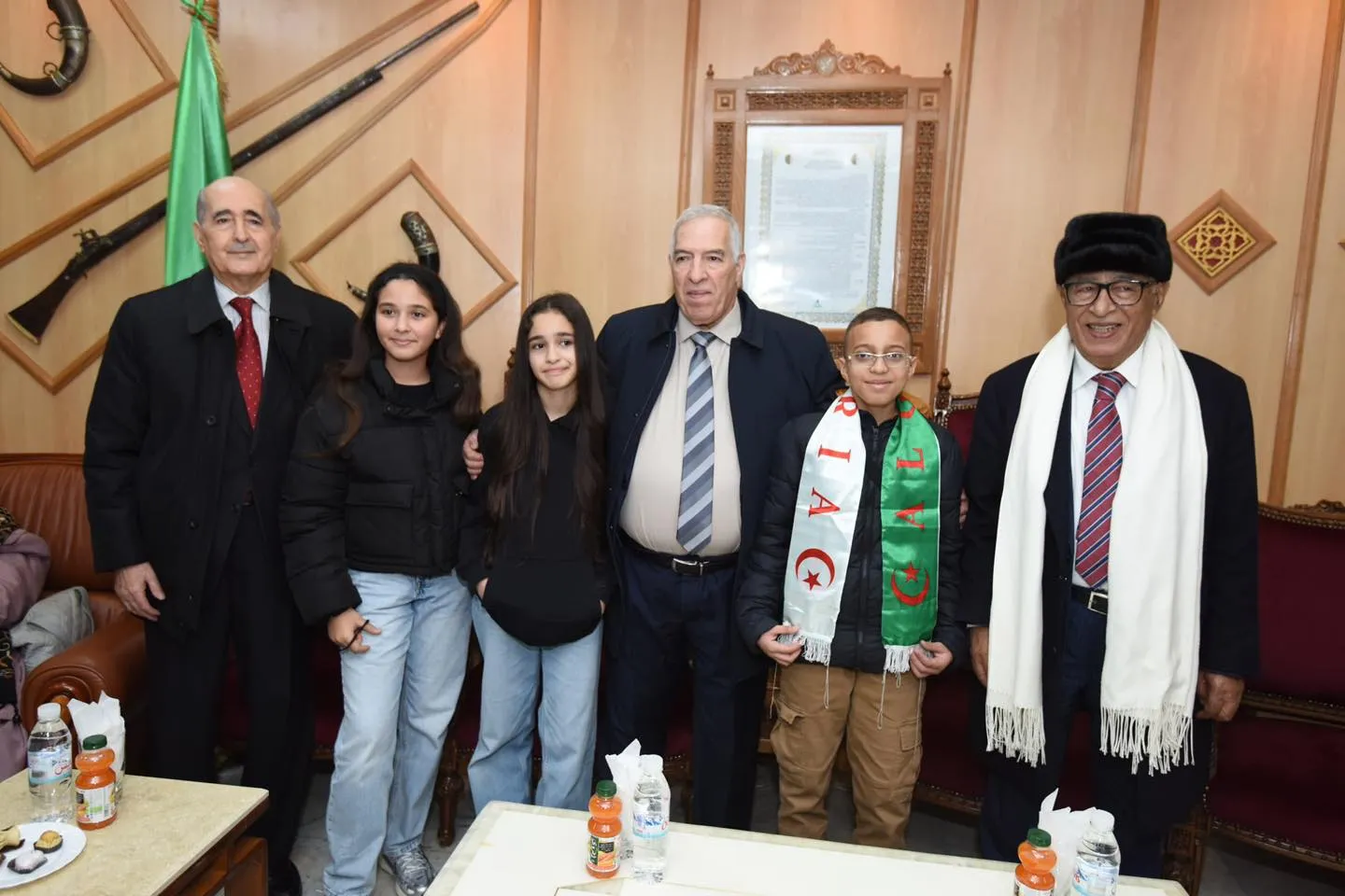 وزير المجاهدين يستقبل أبناء الجالية بالمتحف الوطني للمجاهد