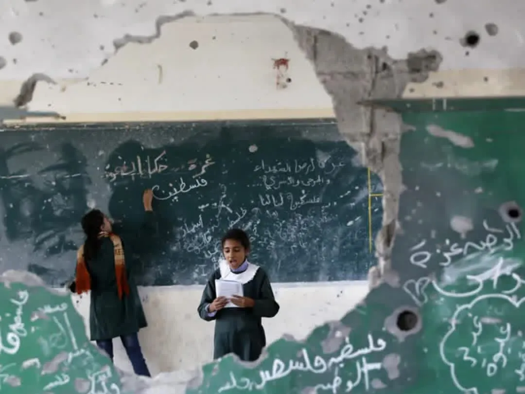 انضمام أكثر من 25 ألف طفل إلى مساحات التعلم المؤقتة بغزة