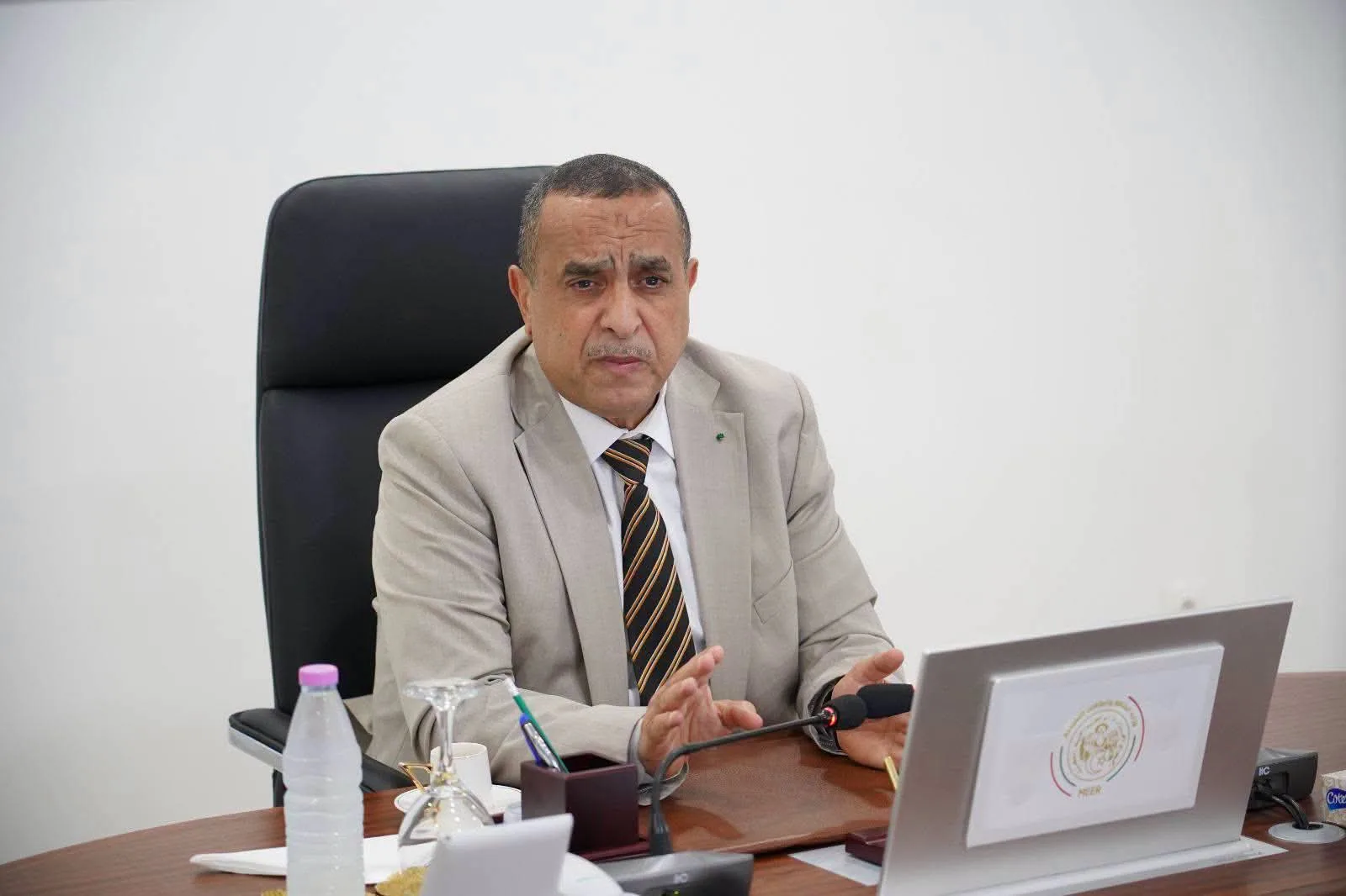 اجتماع تنسيقي لتعزيز التعاون الطاقوي مع النيجر وكوت ديفوار