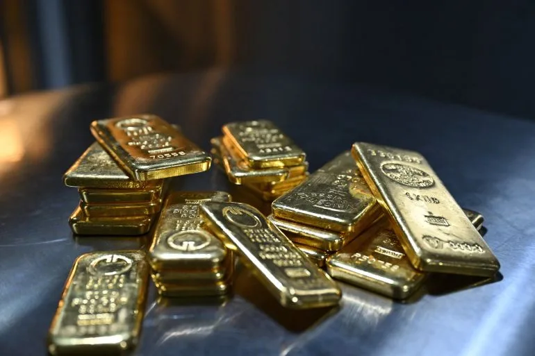 الذهب يواصل الصعود مع تراجع توقعات رفع الفائدة الأميركية