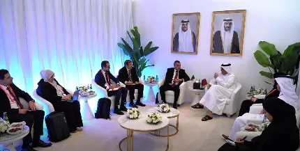 الجزائر: الوزير زروقي يلتقي بالدوحة فاعلين في قطاع الاتصالات والتكنولوجيات