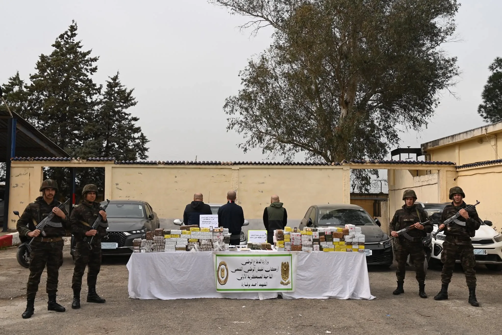 القضاء على ارهابيين وضبط كميات ضخمة من المخدرات