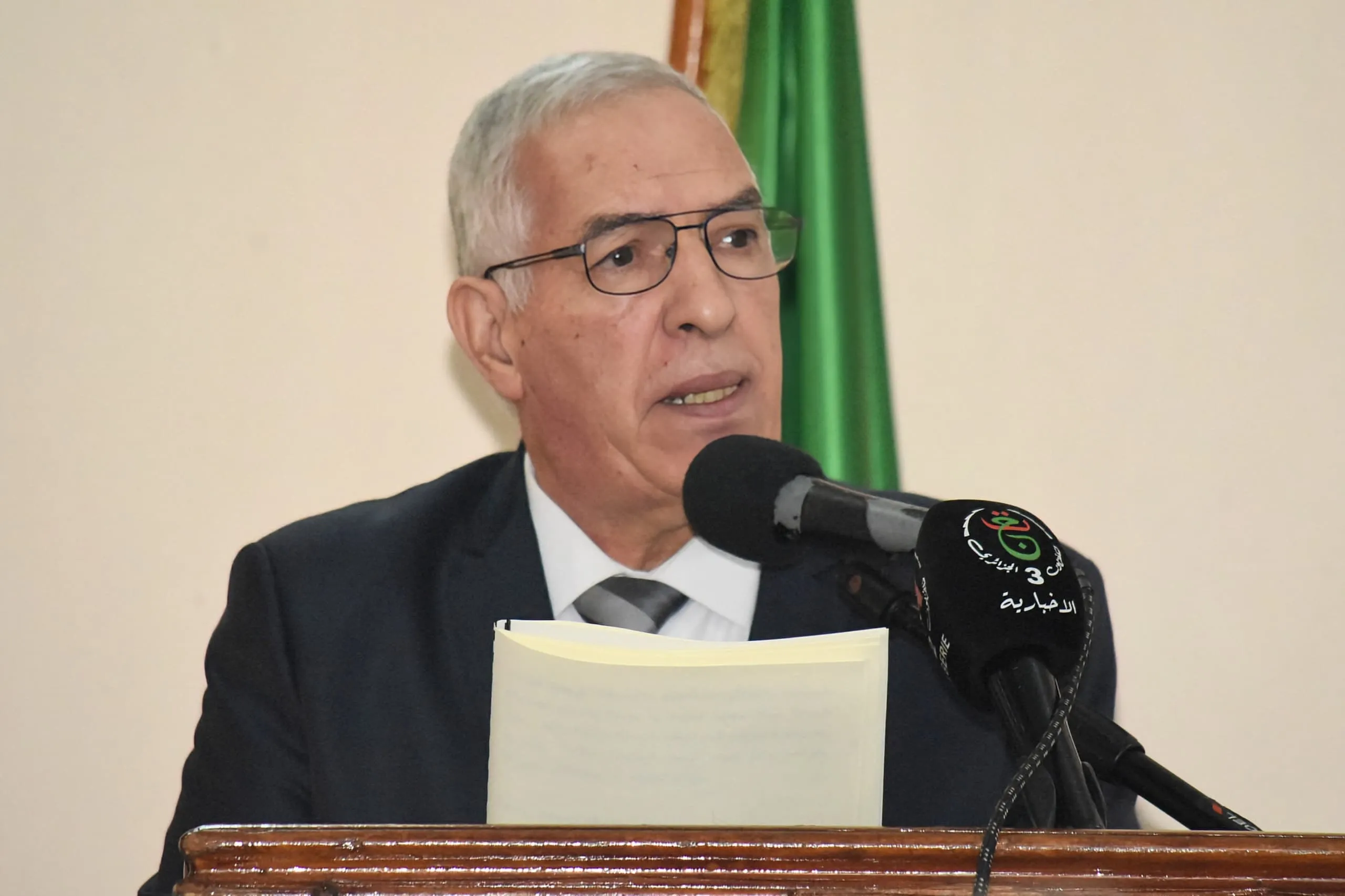 وزير المجاهدين يُؤكد أن تجريم الإستعمار واجب وطني وأخلاقي