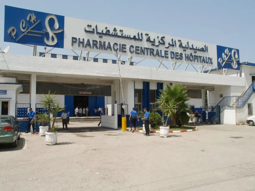  الصيدلية المركزية تؤكد توفير الأدوية والمستلزمات الطبية وأكياس الدم